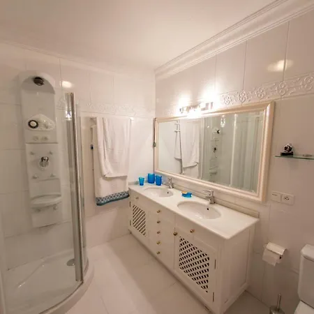 Villa Flor Habitaciones Con Desayuno Bed & Breakfast